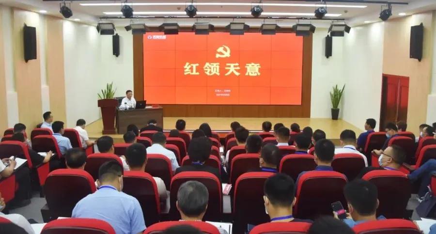 乘風(fēng)破浪 筑夢前行丨2021感謝有你，2022砥礪前行！
